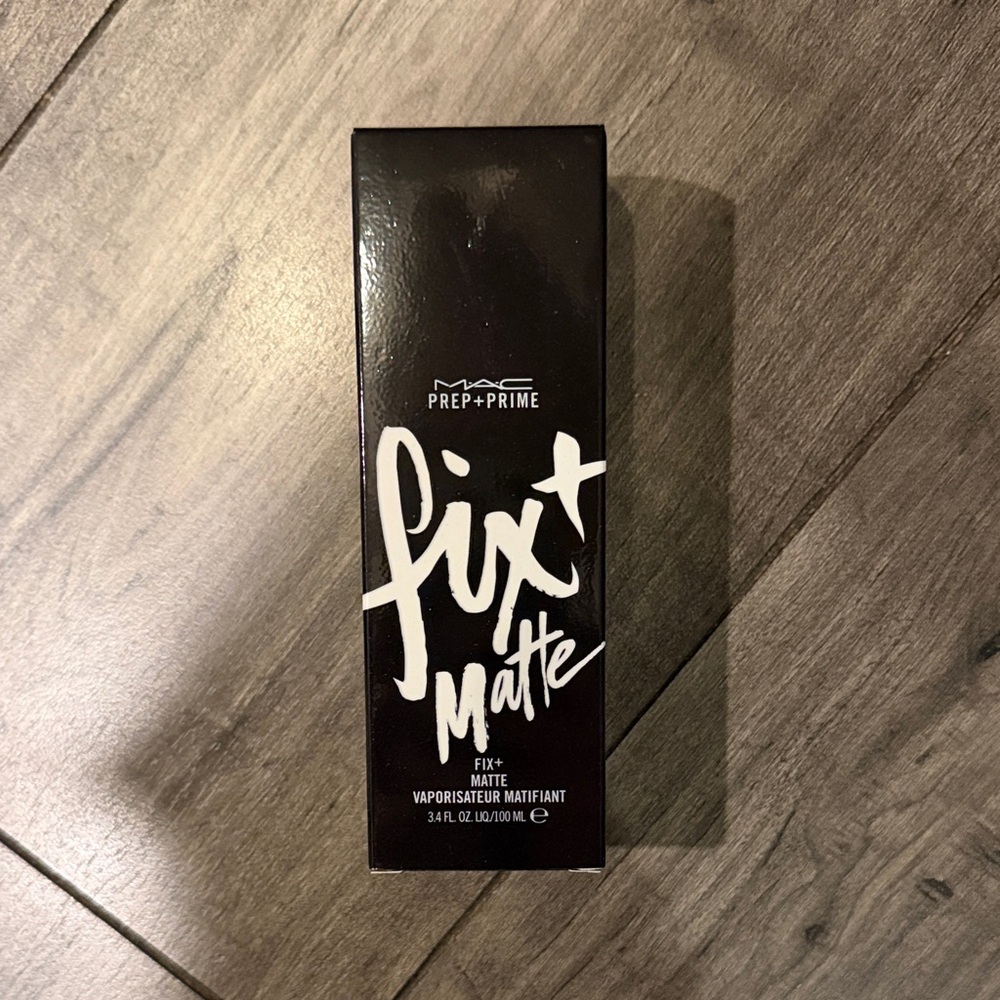 MAC Cosmetics Prep + Prime Fix+ Matte - Black